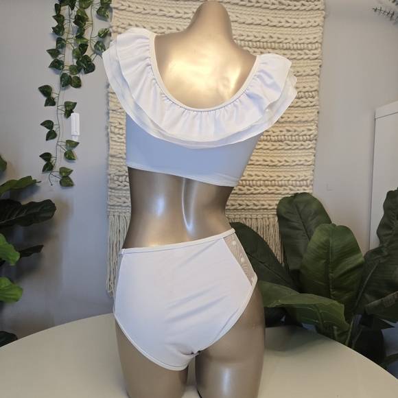 Shein White Ruffle Bikini Set - Picture 5 of 7